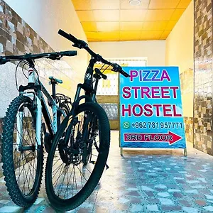 Pizza Street ホステル